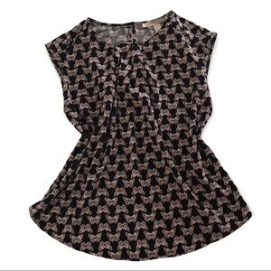 Forever 21 Contemporary Sleeveless Crewneck Black with Butterflies Pattern Top